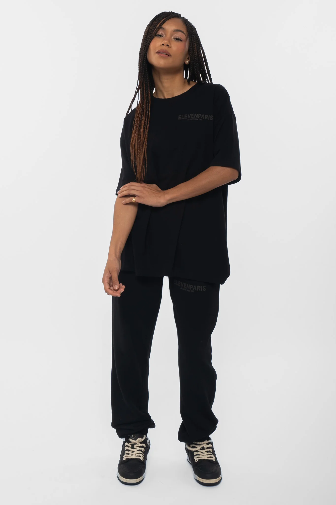 Evelia Noir - Image 5