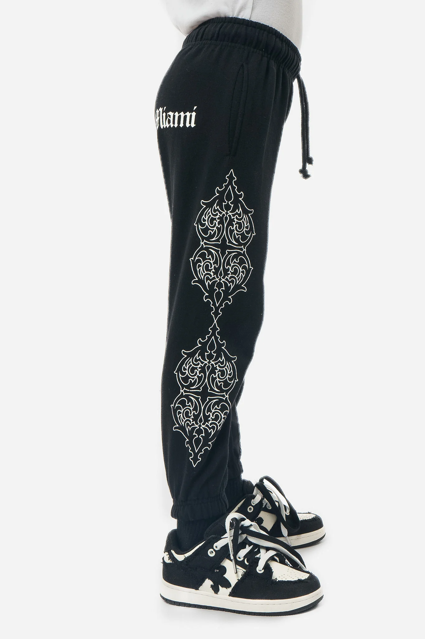 Pivoine Noir - Image 7